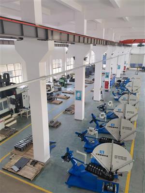 螺旋風(fēng)管機(jī)咬合跑偏